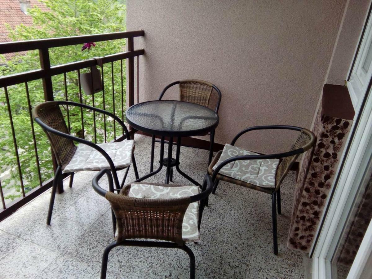 Apartman Ivan Vrdnik Buitenkant foto